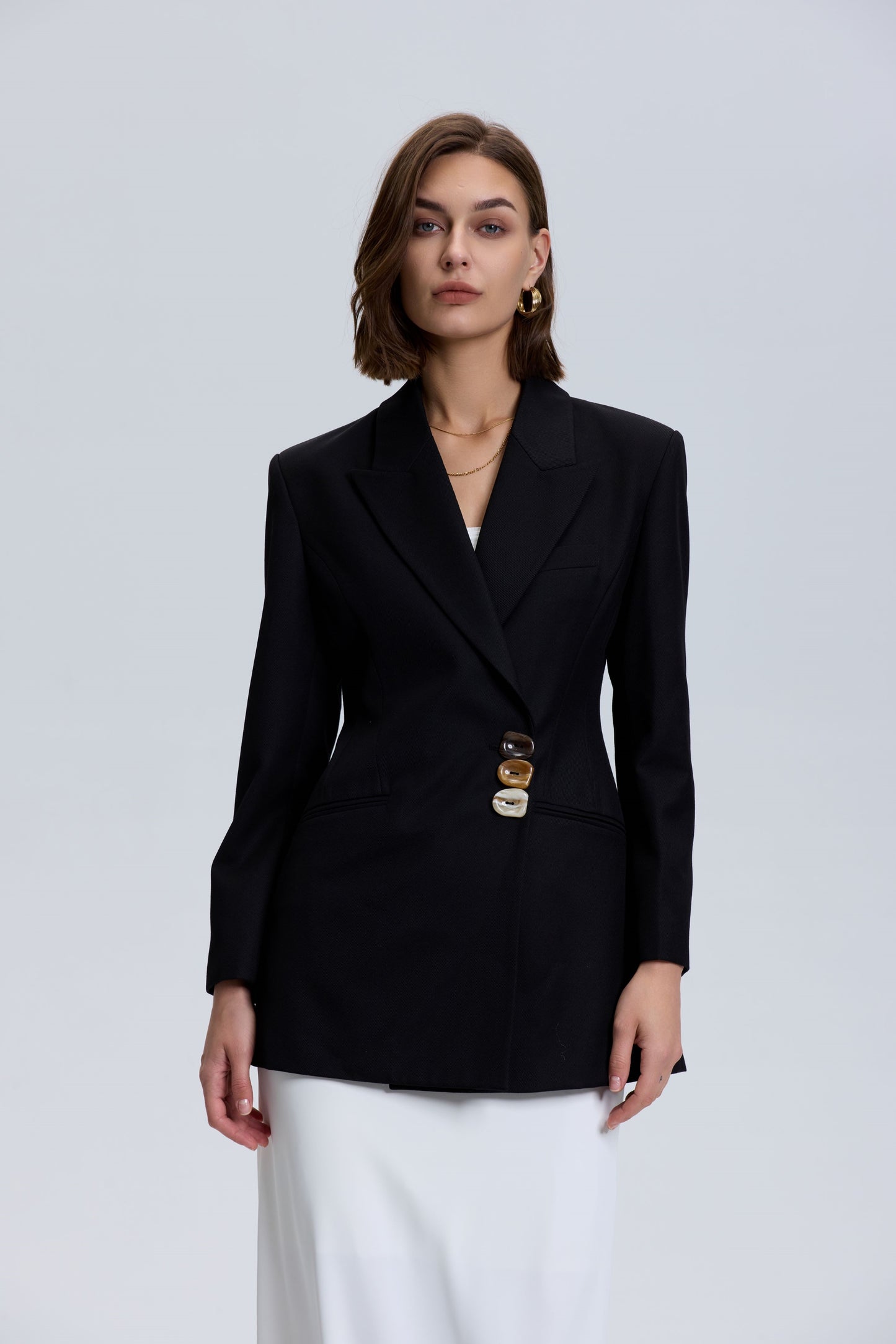 Gradient Buttons Tailored Wool Blazer_ Black