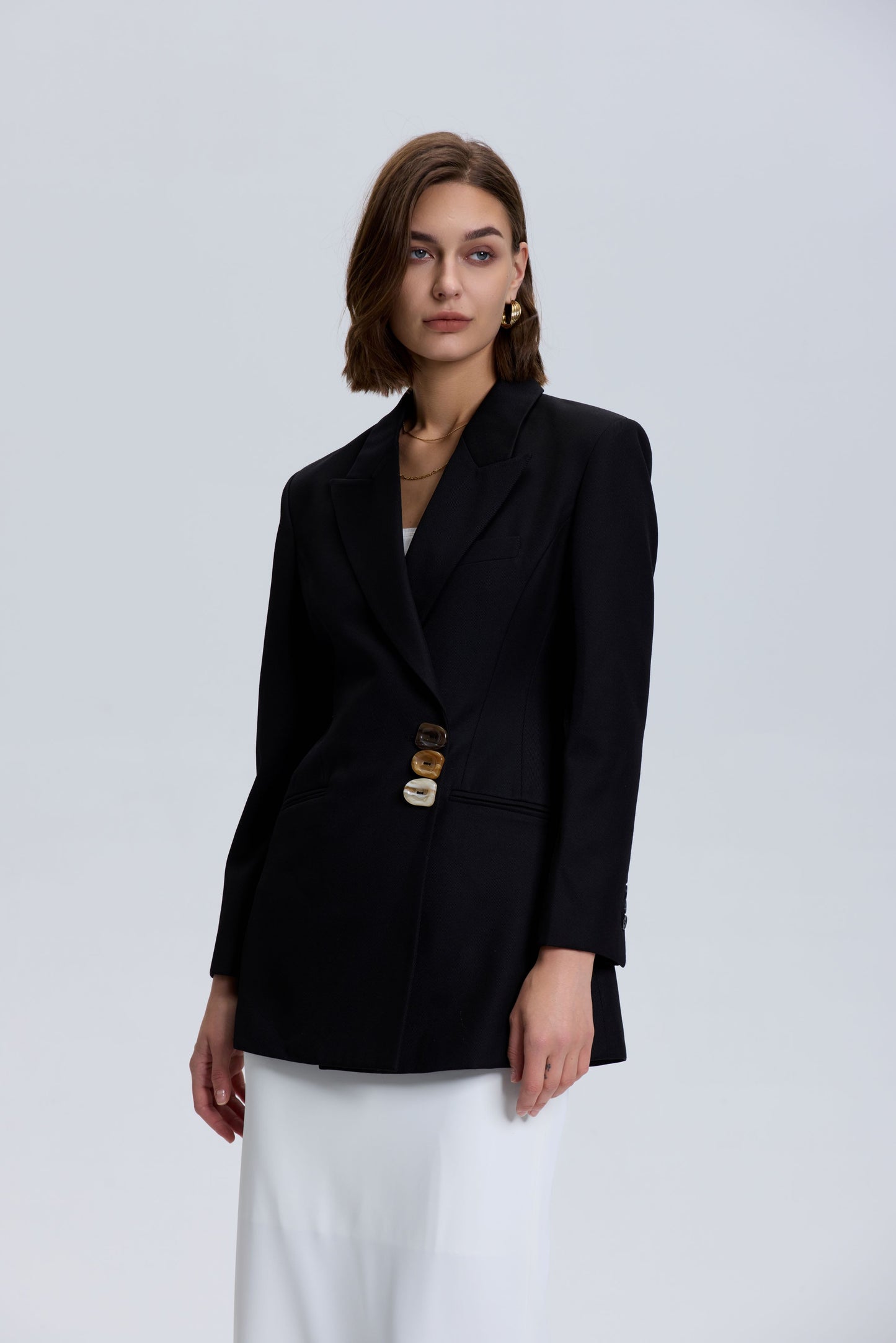 Gradient Buttons Tailored Wool Blazer_ Black